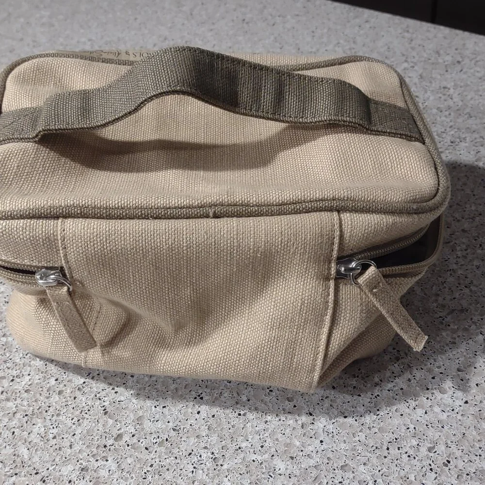New With Tags Eco Tools by Alicia Silverstone Train Makeup Case